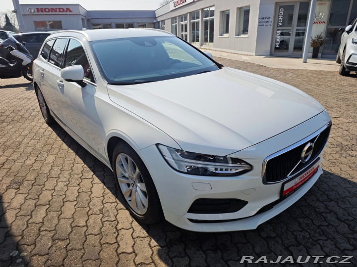 Volvo V90 2.0 D4 Momentum 140kW 8AT 2019