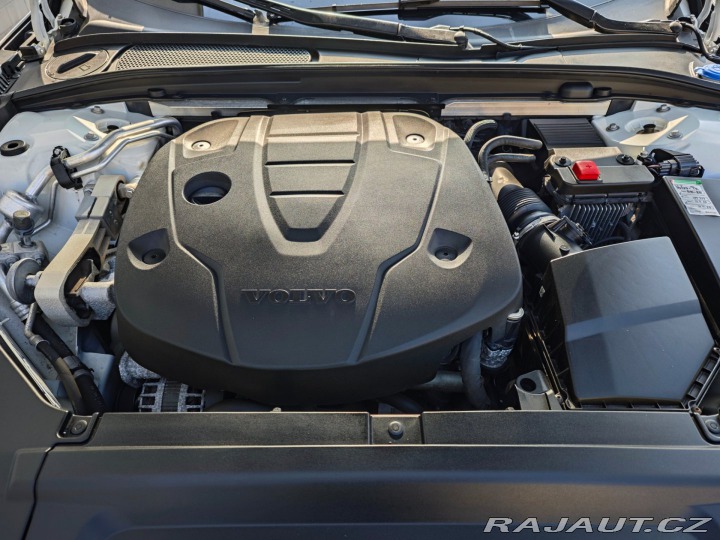 Volvo V90 2.0 D4 FWD Momentum 140kW 2019