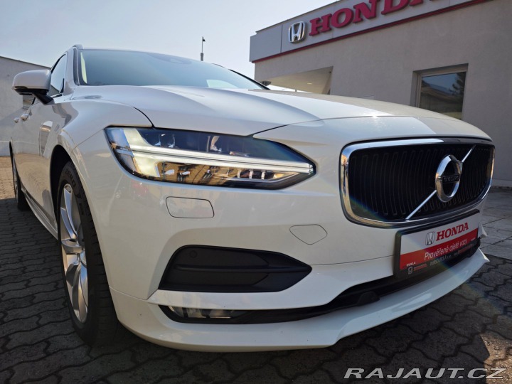 Volvo V90 2.0 D4 FWD Momentum 140kW 2019