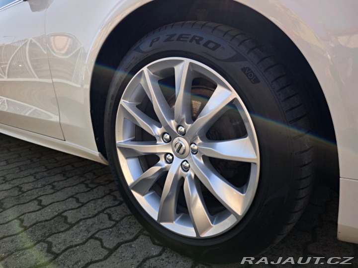 Volvo V90 2.0 D4 Momentum 140kW 8AT 2019