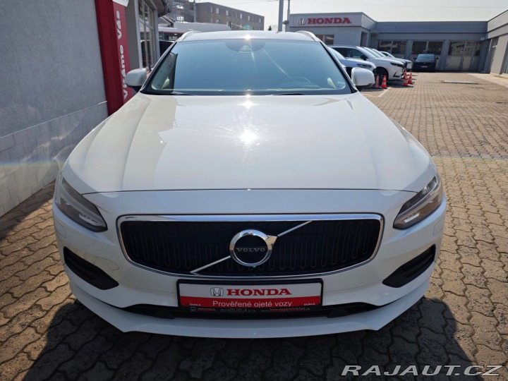 Volvo V90 2.0 D4 Momentum 140kW 8AT 2019