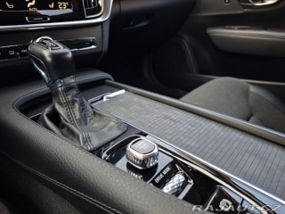 Volvo V90 2.0 D4 FWD Momentum 140kW 2019