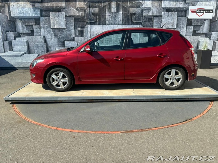 Hyundai i30 1.6LPG, 92KW 2011