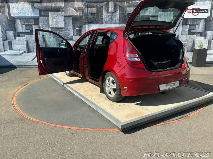 Hyundai i30 1.6LPG, 92KW 2011