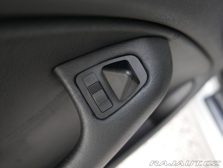 BMW 3 325xi E46 4x4 141kW Autom 2001