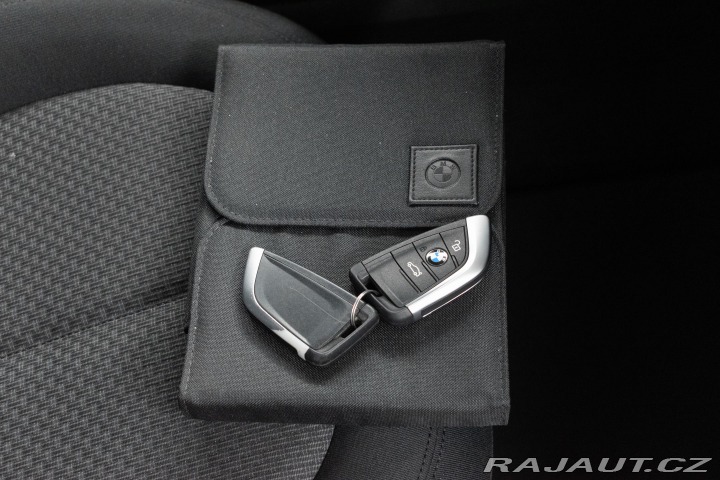 BMW 2 Active Tourer 216d *PANOR 2016