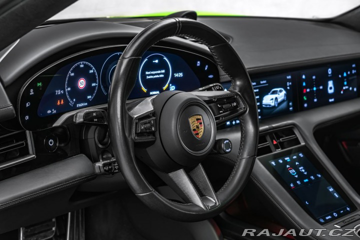 Porsche Taycan PDCC, ventilace, záruka 2021