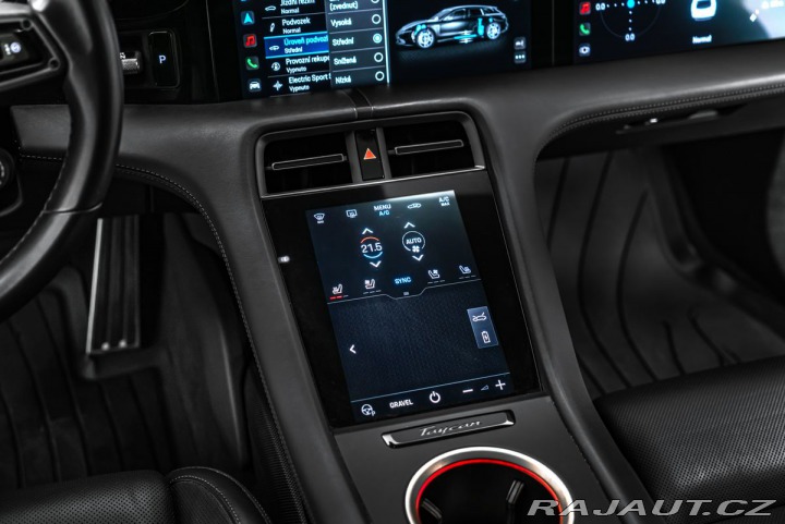 Porsche Taycan PDCC, ventilace, záruka 2021