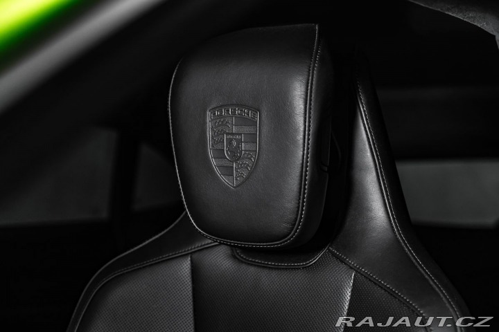 Porsche Taycan PDCC, ventilace, záruka 2021