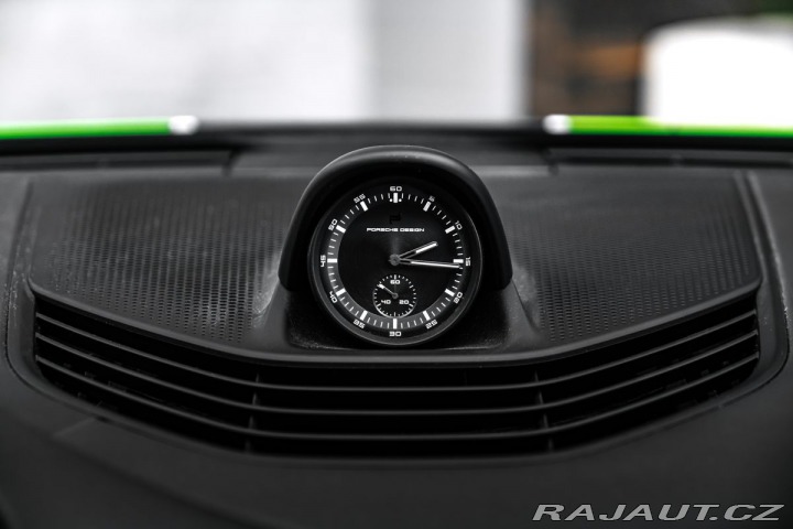 Porsche Taycan PDCC, ventilace, záruka 2021