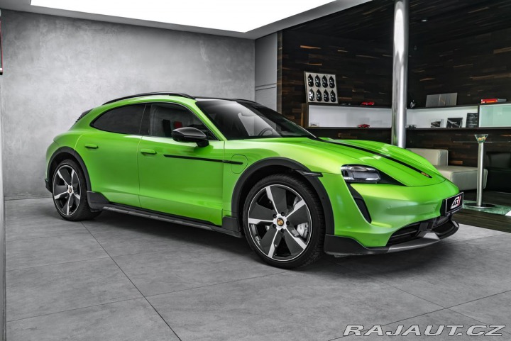 Porsche Taycan PDCC, ventilace, záruka 2021