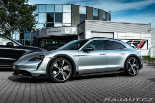 Porsche Taycan PDCC, ventilace, pano 2021