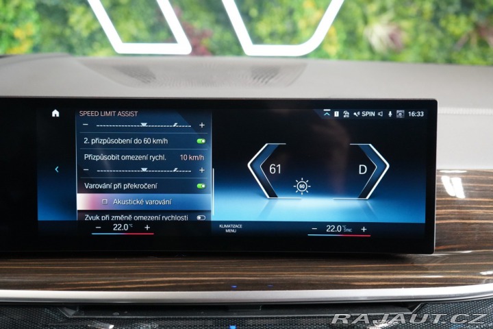 BMW X7 40d*HUD*PANO*KAMERA*TAŽNÉ 2023
