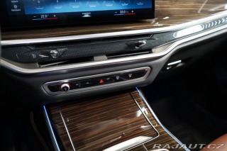 BMW X7 40d*HUD*PANO*KAMERA*TAŽNÉ 2023