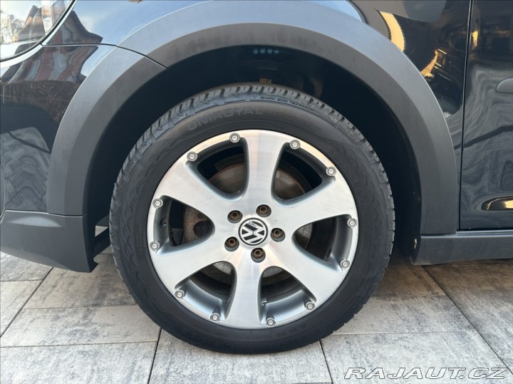 Volkswagen Touran 1,4 TSI 140PS  Cross 2011