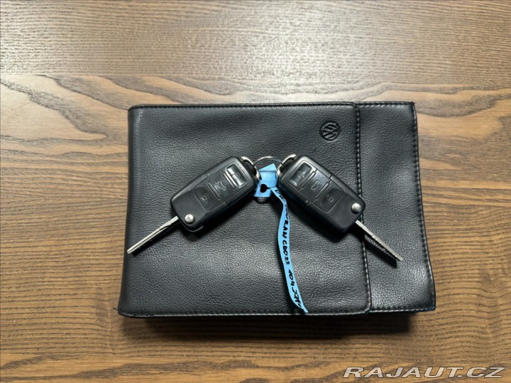 Volkswagen Touran 1,4 TSI 140PS  Cross 2011