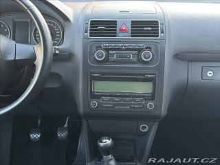 Volkswagen Touran 1,4 TSI 140PS  Cross 2011