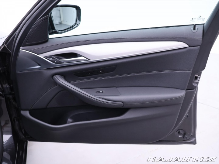 BMW 5 2,0 530e xDrive Automat C 2022