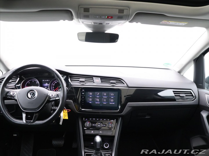 Volkswagen Touran 2,0 TDI DSG Highline 7Mís 2022