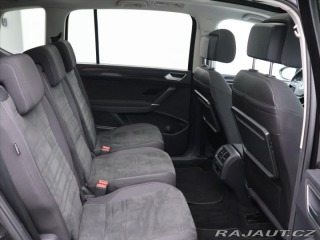 Volkswagen Touran 2,0 TDI DSG Highline 7Mís 2022