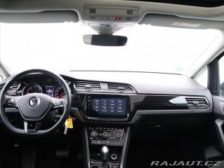 Volkswagen Touran 2,0 TDI DSG Highline 7Mís 2022