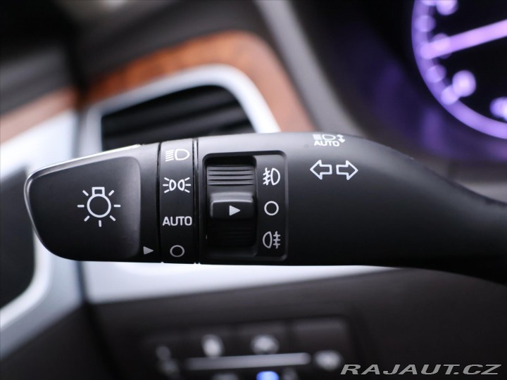 Hyundai Genesis 3,8 GDI 232kW CZ DPH 2017