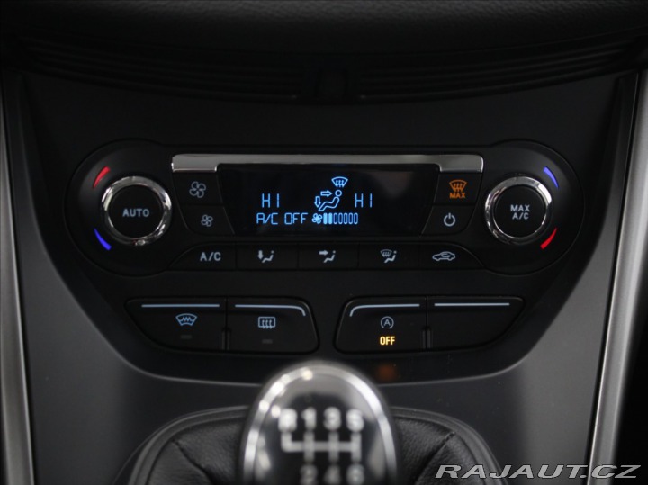 Ford Kuga 2,0 TDCi 110kW MT 1.majit 2015