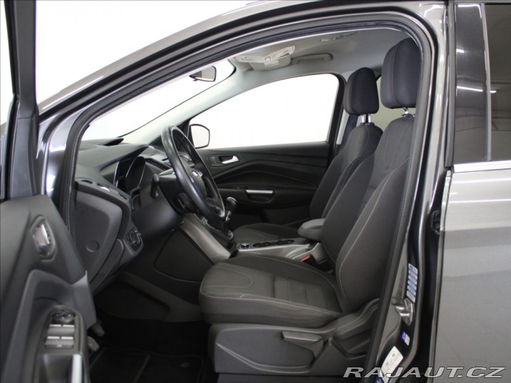 Ford Kuga 2,0 TDCi 110kW MT 1.majit 2015