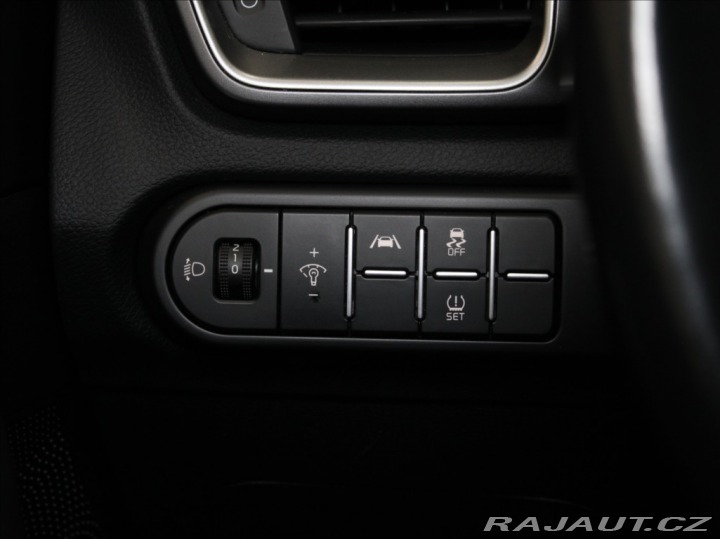 Kia Ceed 1,6 CRDi 100kW Exclusive 2022