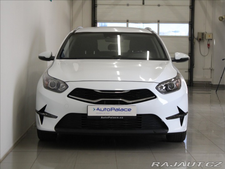 Kia Ceed 1,6 CRDi 100kW Exclusive 2022