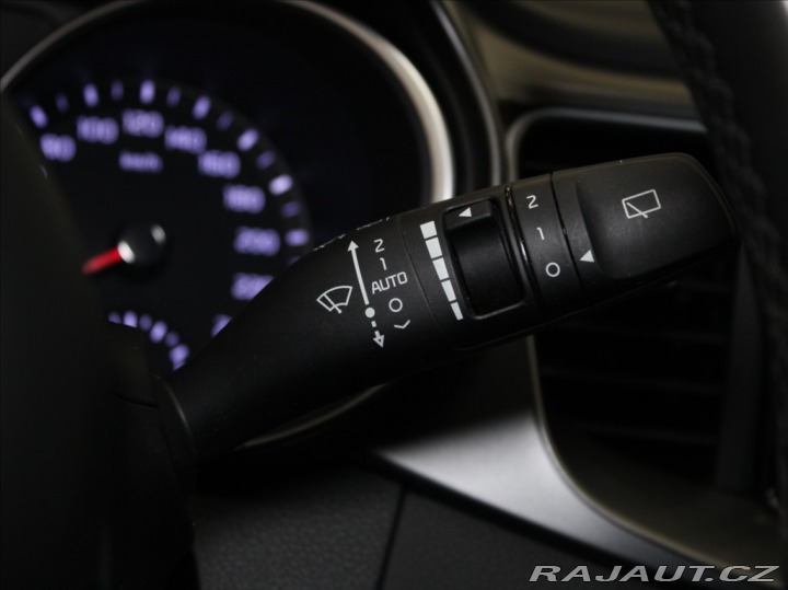 Kia Ceed 1,6 CRDi 100kW Exclusive 2022