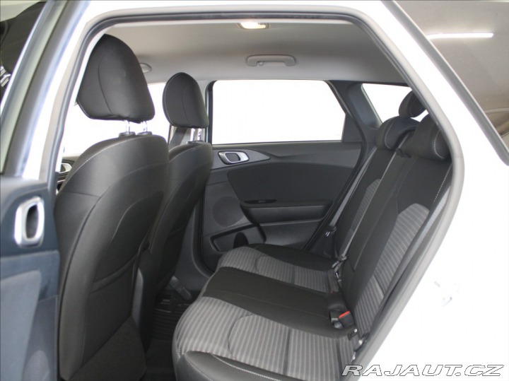 Kia Ceed 1,6 CRDi 100kW Exclusive 2022