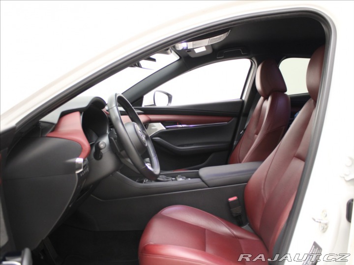 Mazda 3 2,0 G180 AWD AT GT+ Bose 2019