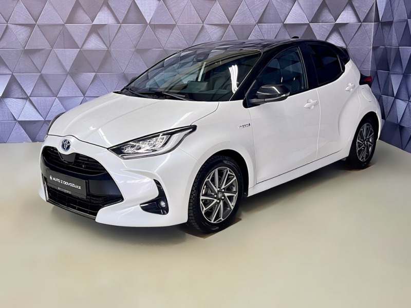 Toyota Yaris 1.5 Hybrid e-CVT, SELECTI