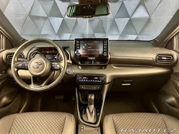 Toyota Yaris 1.5 Hybrid e-CVT, SELECTI 2020