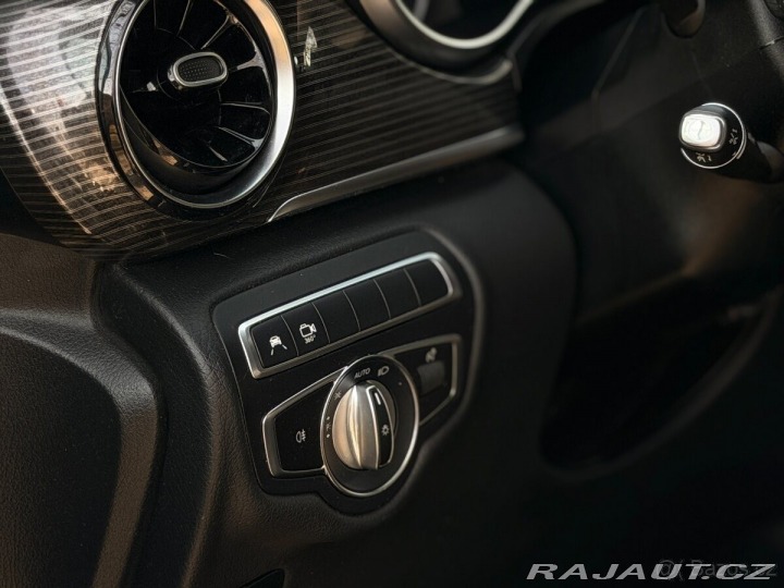 Mercedes-Benz V 2,5   d XL, 2020, 7+1, PP 2020