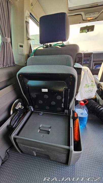 Volkswagen Transporter 2,8   Atlantis T4 VR6 kol 1800