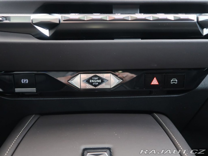 Ostatní značky Ostatní modely DS Automobiles DS4 1.6E-TENSE,CZ,1Maj,EXUPER 1800