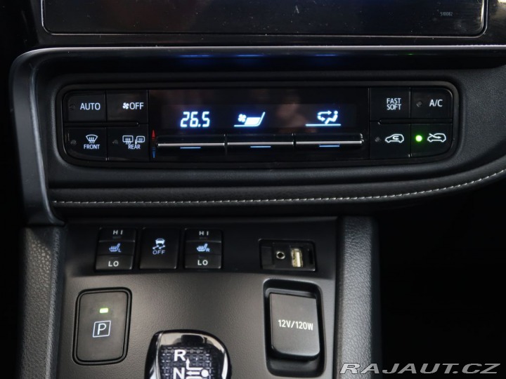 Toyota Auris 1.8Hybrid,CVT,CZ,ActiveTr 2018