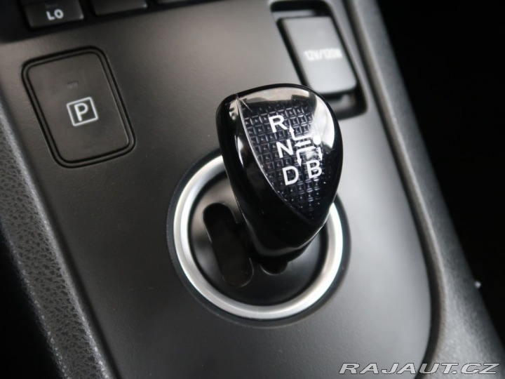 Toyota Auris 1.8Hybrid,CVT,CZ,ActiveTr 2018