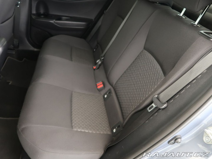 Toyota C-HR 1.8Hybrid,CZ,1Maj,Style 2023