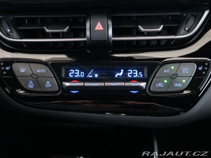 Toyota C-HR 1.8Hybrid,CZ,1Maj,Style 2023