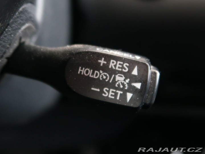 Toyota C-HR 1.8Hybrid,CZ,1Maj,Style 2023