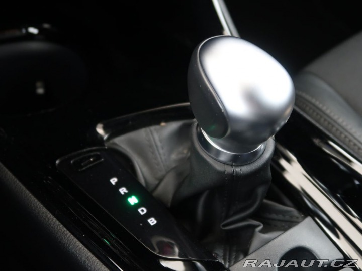 Toyota C-HR 1.8Hybrid,CZ,1Maj,Style 2023