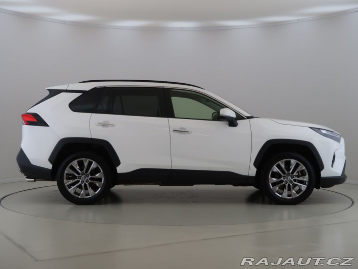 Toyota RAV4 2.5Hybrid,CZ,DPH,Exekutiv 2023