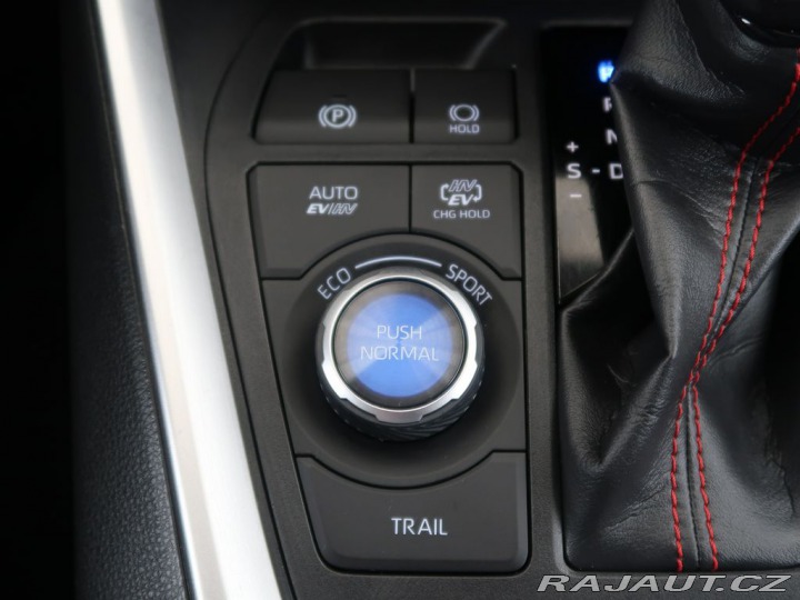 Toyota RAV4 2.5Hybrid,CZ,1Maj,Selecti 2024