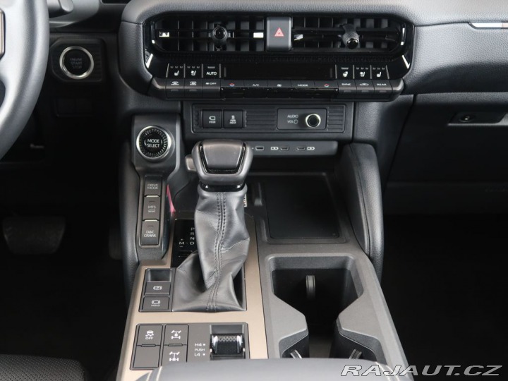 Toyota Land Cruiser 2.8D-4D,CZ,1Maj,Invincibl 2024