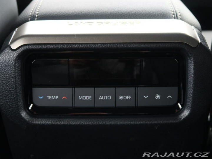 Toyota Land Cruiser 2.8D-4D,CZ,1Maj,Invincibl 2024