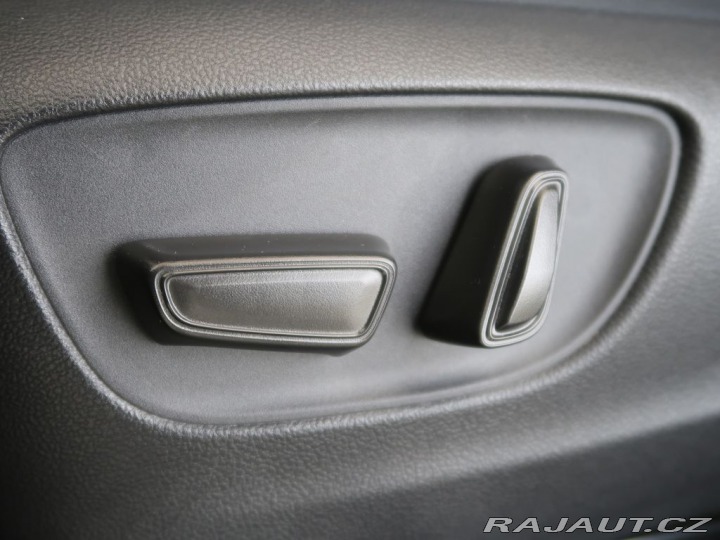 Toyota Land Cruiser 2.8D-4D,CZ,1Maj,Invincibl 2024