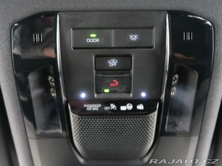 Toyota Land Cruiser 2.8D-4D,CZ,1Maj,Invincibl 2024